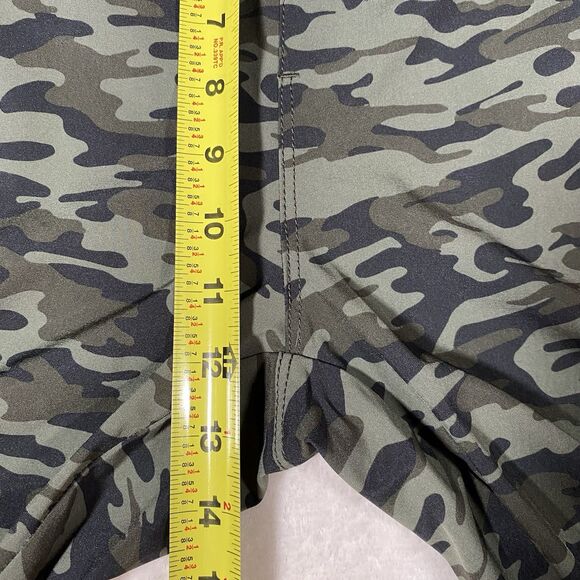 Kenneth Cole Men's Sz M Active Tech Shorts Camo Lightweight Water Repellant NWT - Picture 9 of 10